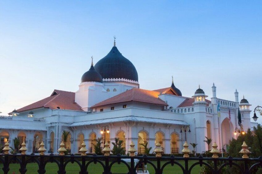 Culture, Faith and Trade: A Self-Guided Audio Tour of George Town 5