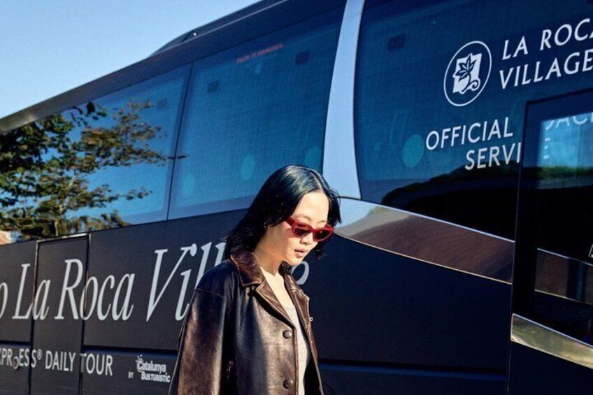 La Roca Village Outlet Shopping Express Round-Trip Shuttle 2