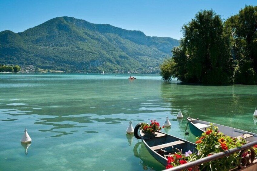 TOP Annecy : Private Guided Tour with your mobile 3