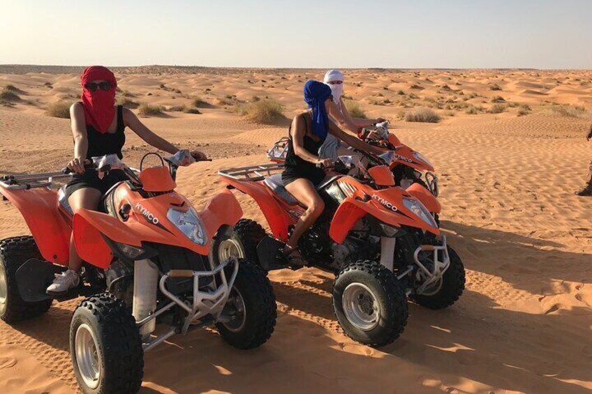 Private Day Trip to Ksar Ghilane with Lunch 2