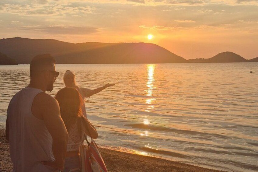 Ksamil: Lake Boat Tour With Swimming Mercedes Ride Food&Drinks 5