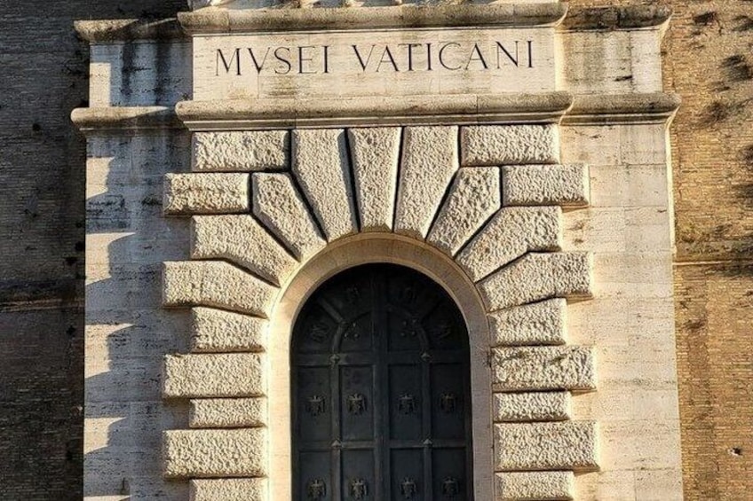Vatican Museums and Sistine Chapel Priority Entrance Ticket 1