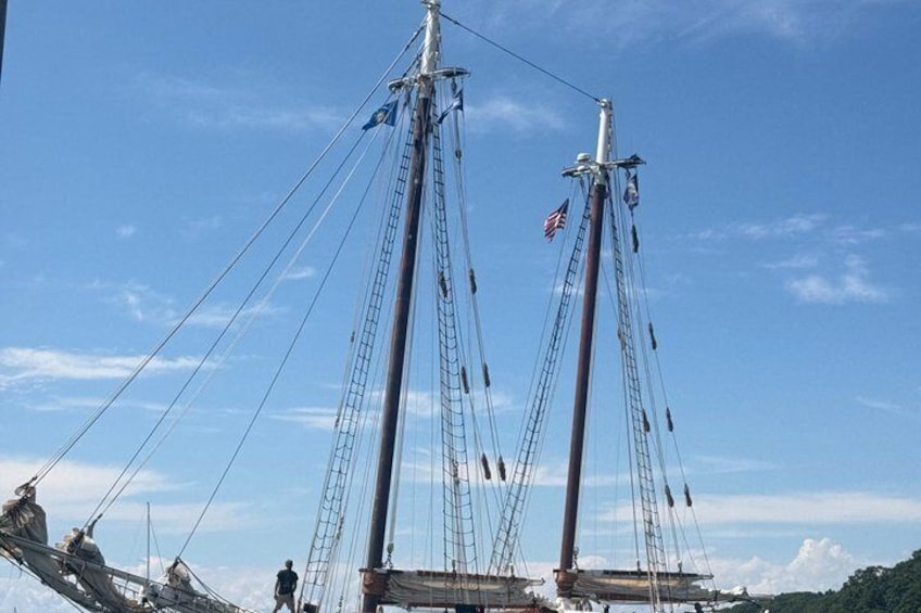 Two Hour Scenic Sail on the Liberty Clipper 4