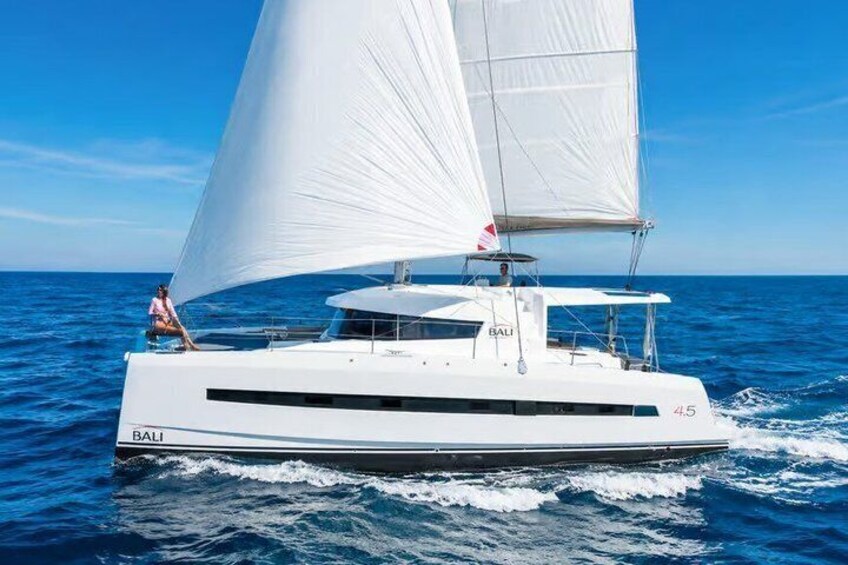 Marseille catamaran in Friuli swimming and snacks 1