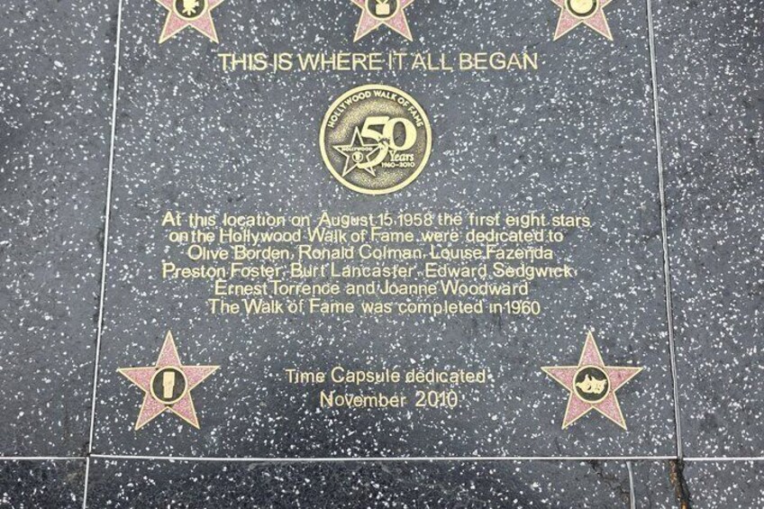 Hollywood Treasure Hunt Tour: Explore and Compete 2