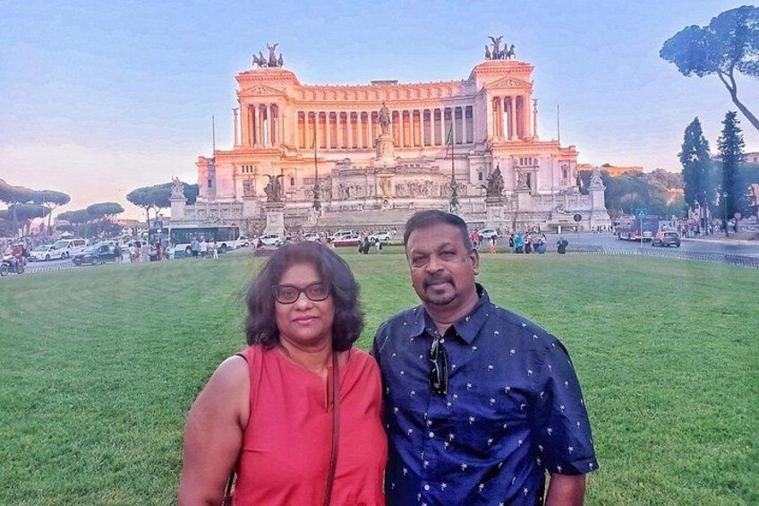Rome Private Highlights Golf Cart Tour with Gelato 3