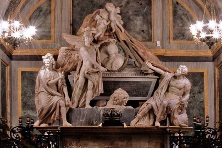 Guided tour of the Royal Tombs | SPECIAL evening opening 1