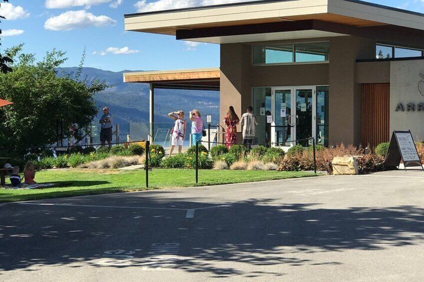 Okanagan Valley Wine Tasting with Lunch 1