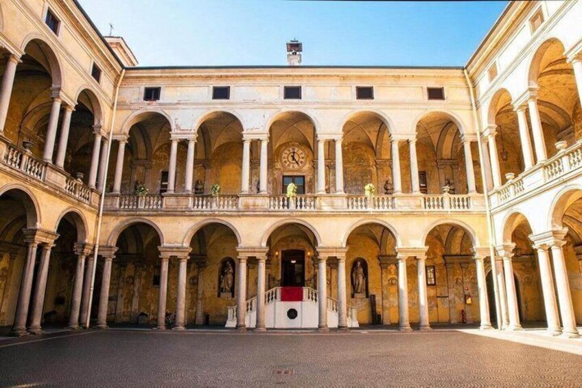 Hello Novara Private 2 Hour Intro City Walk with Local Guide 2