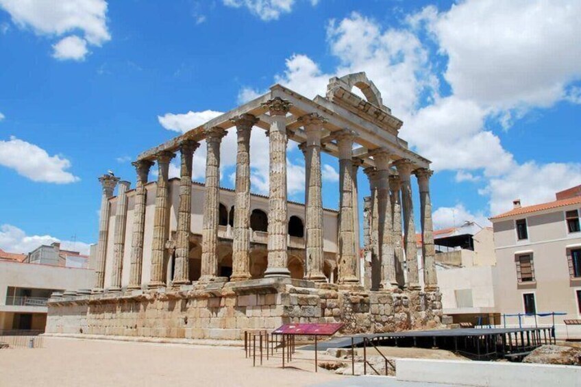 Hello Merida Private 2 Hour Intro City Walk with Local Guide 2
