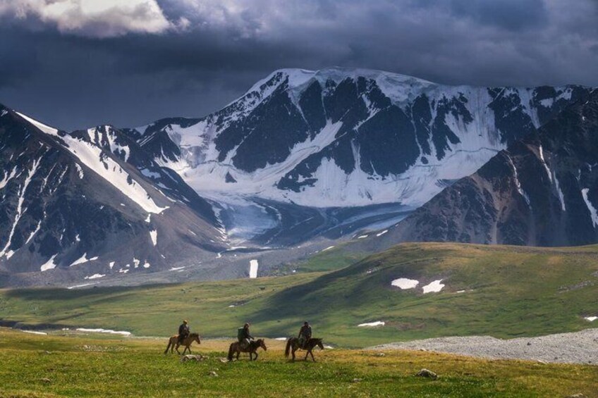 Expedition Through the Hidden Wilderness of Western Mongolia 5