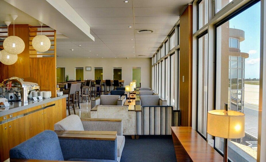 Picture 6 for Activity PLZ Port Elizabeth Chief Dawid Stuurman Airport Lounge 2