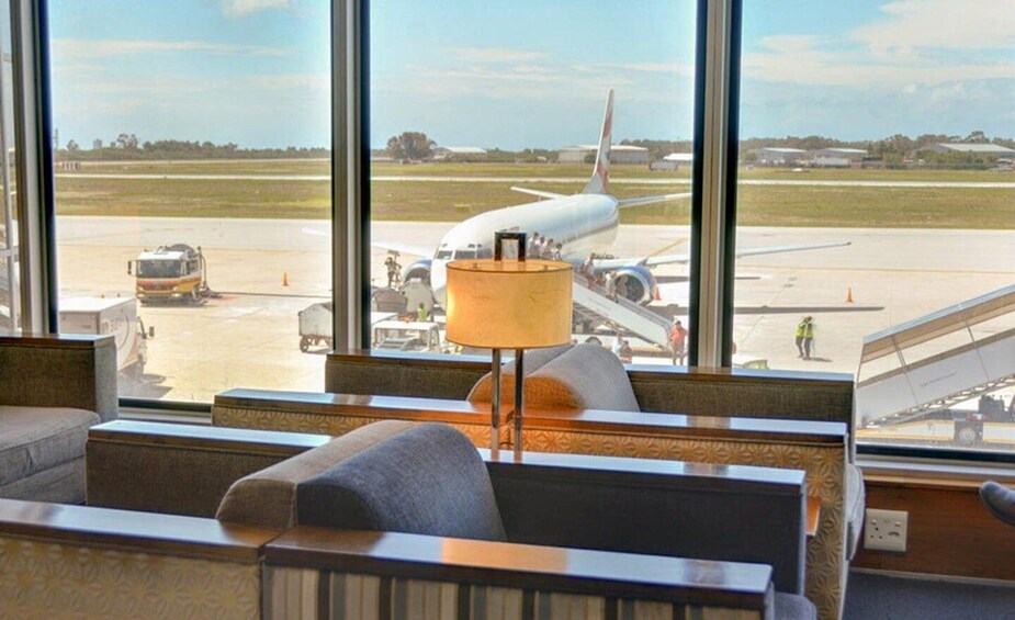 Picture 2 for Activity PLZ Port Elizabeth Chief Dawid Stuurman Airport Lounge 5