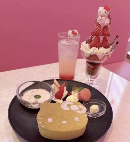 Tokyo: Harajuku Food Tour with Snoopy & Hello Kitty Cafés 1
