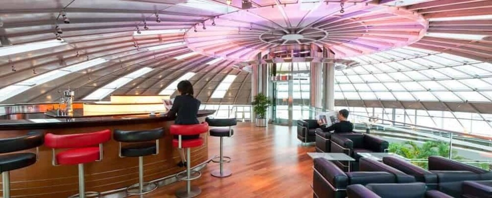 Picture 3 for Activity BSL Basel EuroAirport Basel Mulhouse Freiburg Lounge Access 3