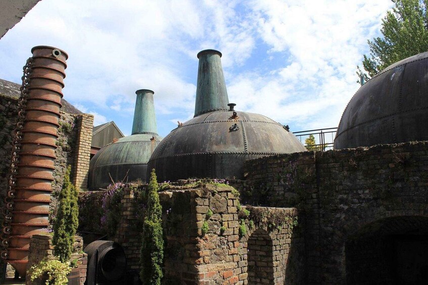 Picture 1 for Activity Kilbeggan: Guided Tour Ireland’s Oldest Licensed Distillery 2