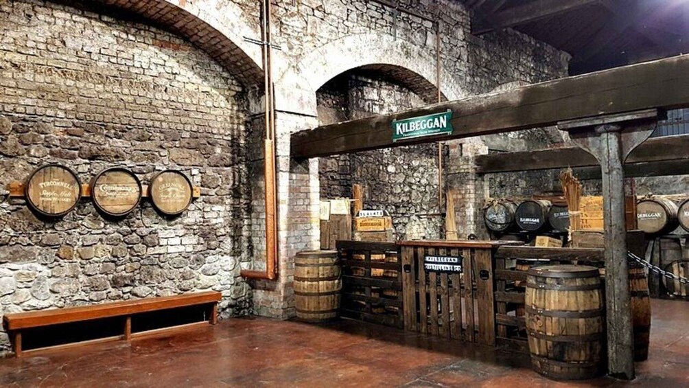 Kilbeggan: Guided Tour Ireland’s Oldest Licensed Distillery 1