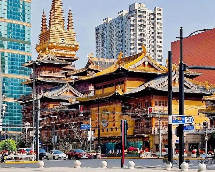 Picture 4 for Activity Shanghai: Tickets for Yu Garden and Jing'an Temple 3