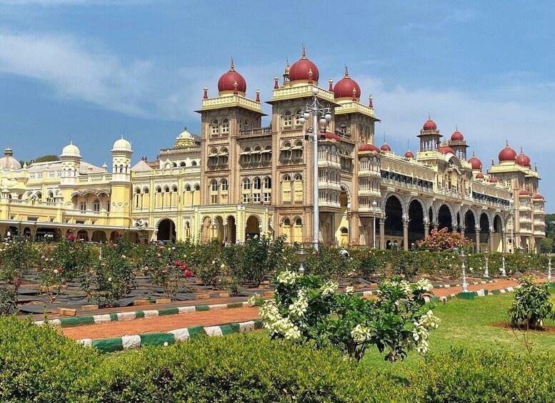 Mysuru Palace Private Guided Tour with Entry Ticket 1