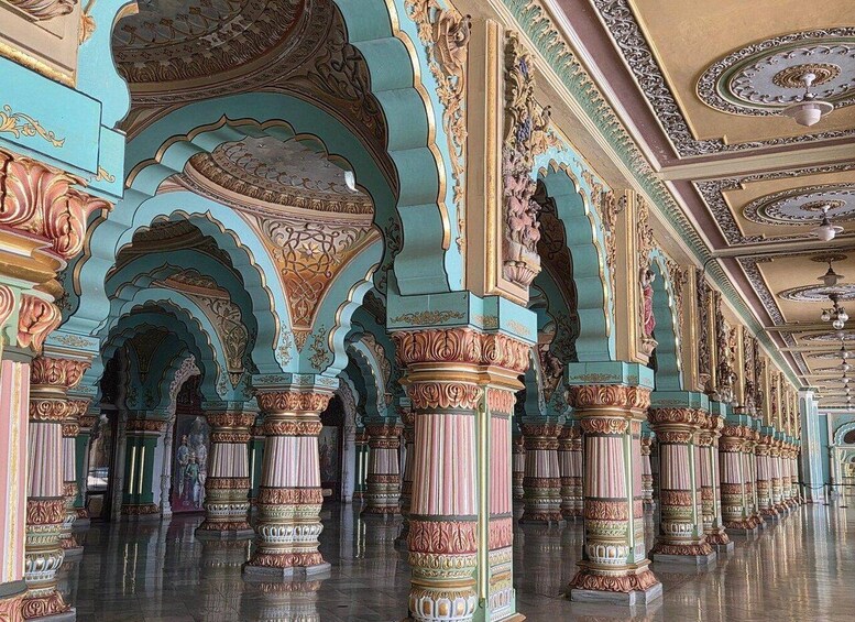 Picture 1 for Activity Mysuru Palace Private Guided Tour with Entry Ticket 4