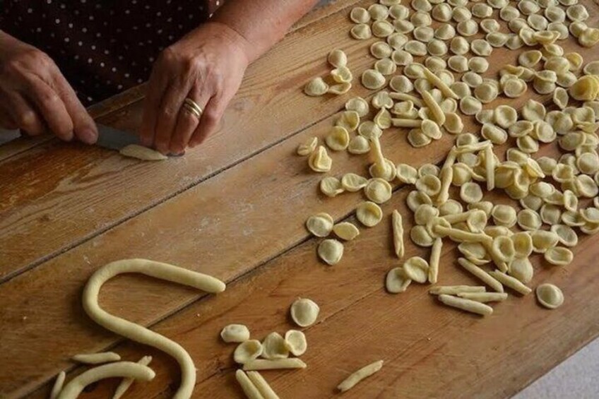 Pasta Making Class and Tasting in Bari City 5