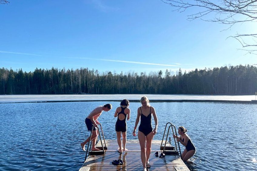 National Park Hike & Finnish Smoke Sauna Experience with Campfire Lunch 1