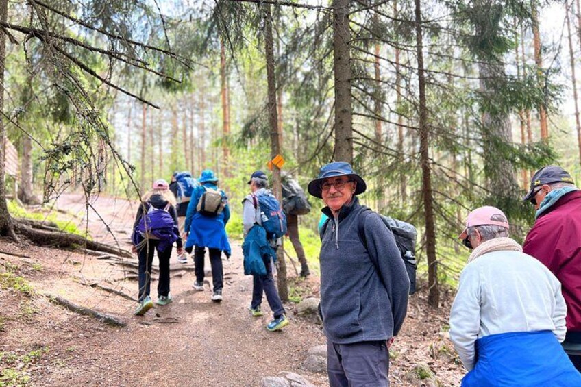 National Park Hike & Finnish Smoke Sauna Experience with Campfire Lunch 3