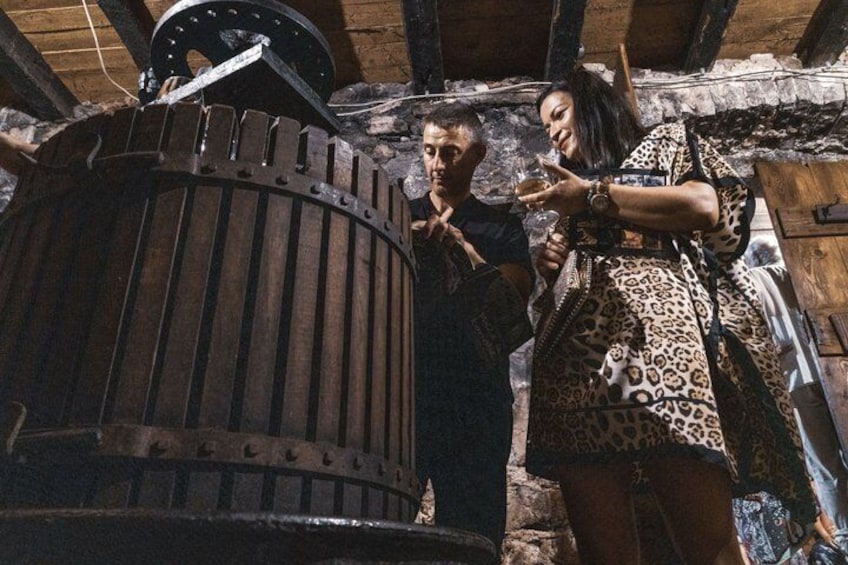 Konoba Bratanić A Journey Through Wine Heritage 4