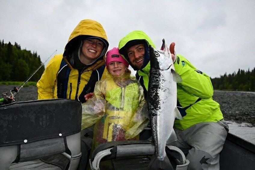 6 Hours Day Guided Fishing Charter on Kenai River 1