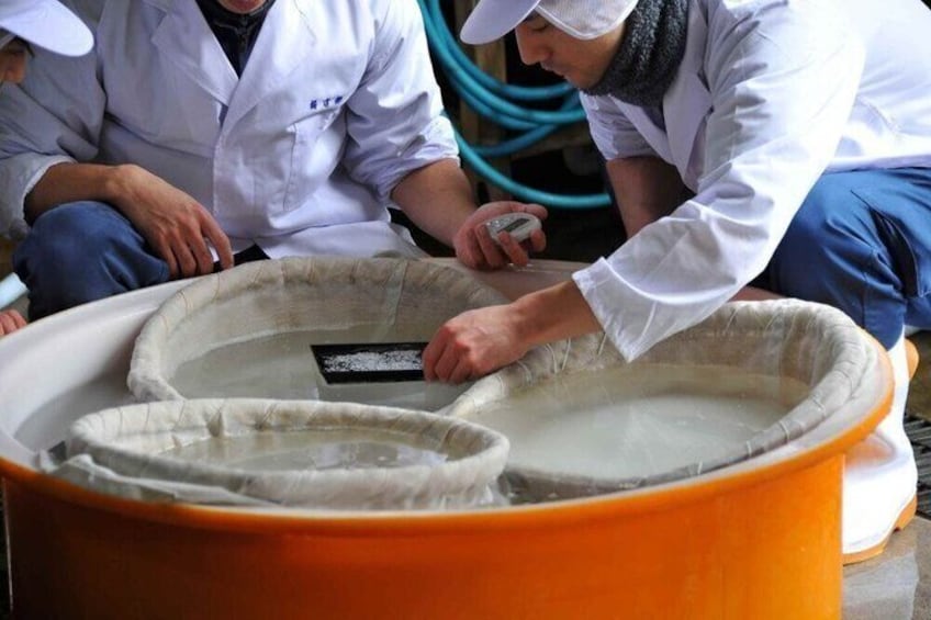 Chiba Nabedana Sake Brewery Tour and Tasting 1