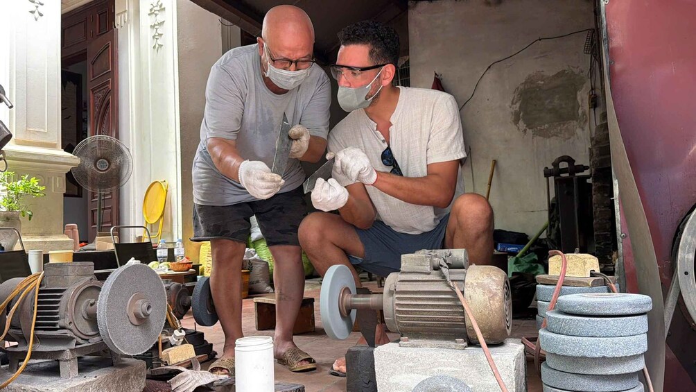 Picture 24 for Activity Hanoi: Traditional Knife-Making Workshop with Master 2