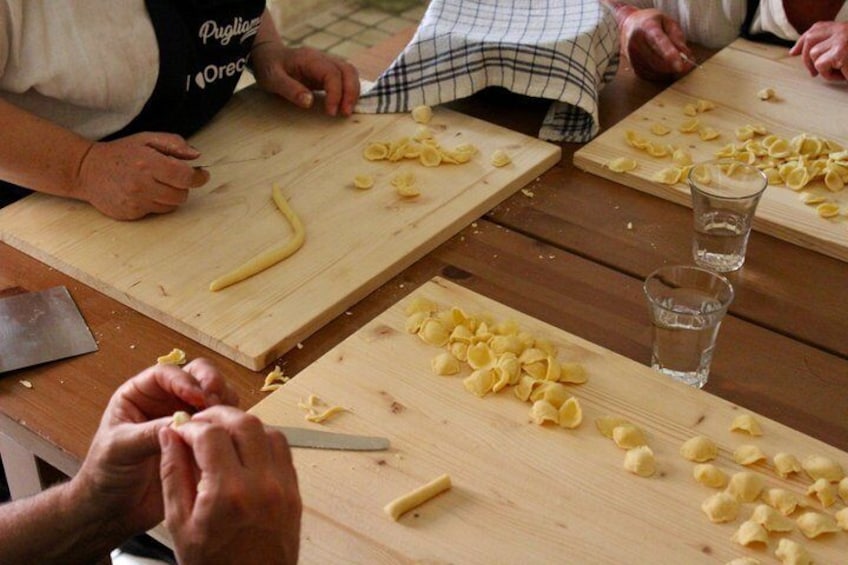 Monopoli Pasta Making Experience with Dinner Wine and Limoncello 4
