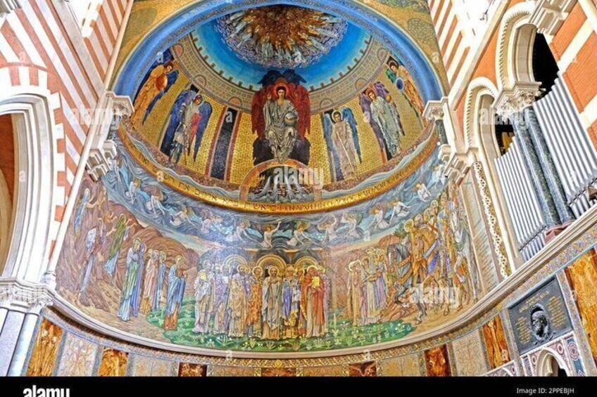 Saint Paul Basilica guided tour of the Popes Mosaics 1