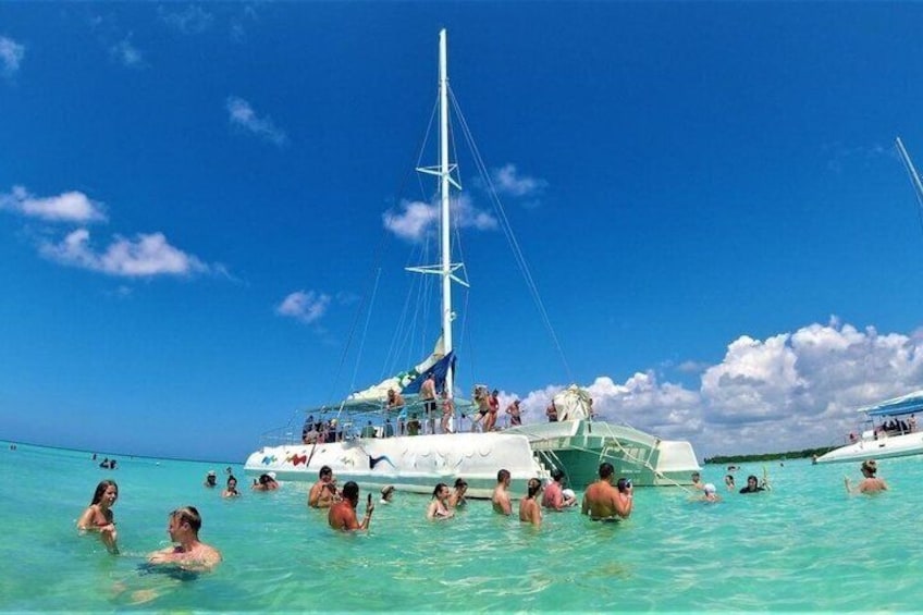 Premium Saône Island : Dominican Culture and Caribbean Flavors 4