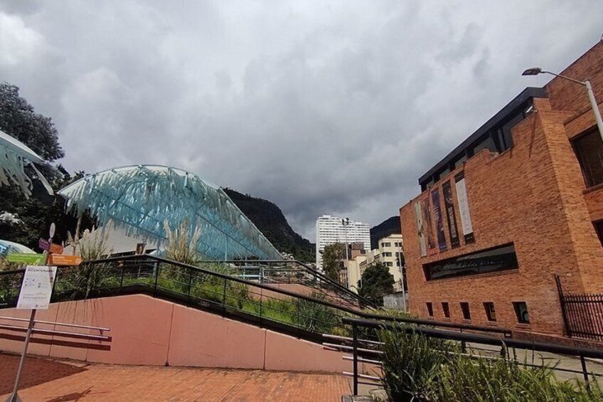 PulgueandoAndo- A Cultural Journey Through Bogotá’s Flea Markets 3