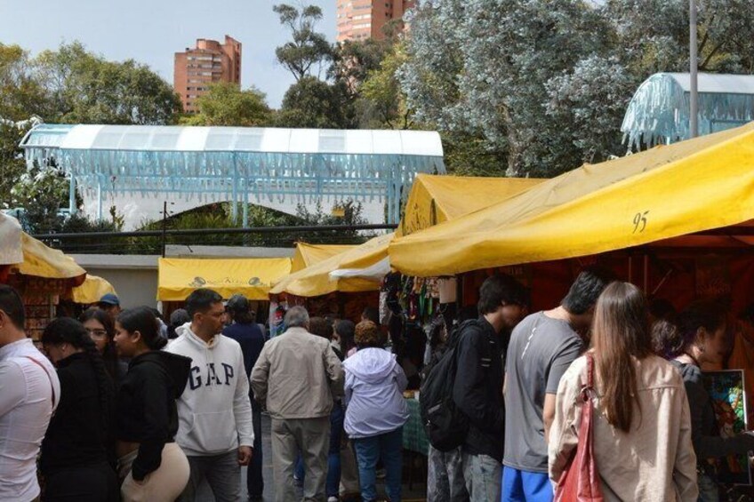 PulgueandoAndo- A Cultural Journey Through Bogotá’s Flea Markets 1