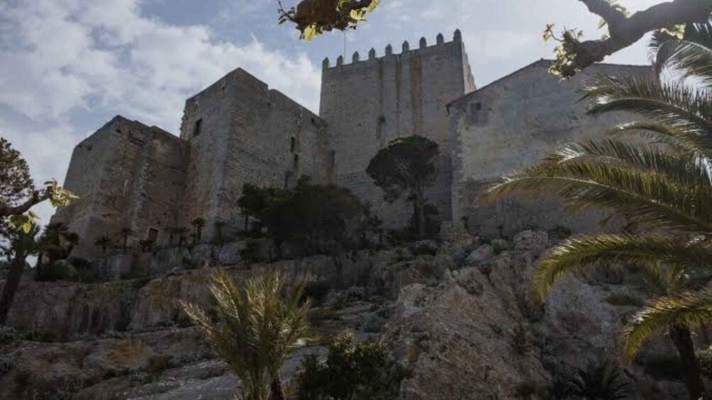 Picture 1 for Activity Peñíscola: Papa Luna Castle & Hidden Old Town Audio Tour 4