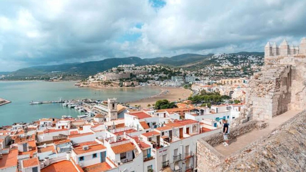 Picture 2 for Activity Peñíscola: Papa Luna Castle & Hidden Old Town Audio Tour 3