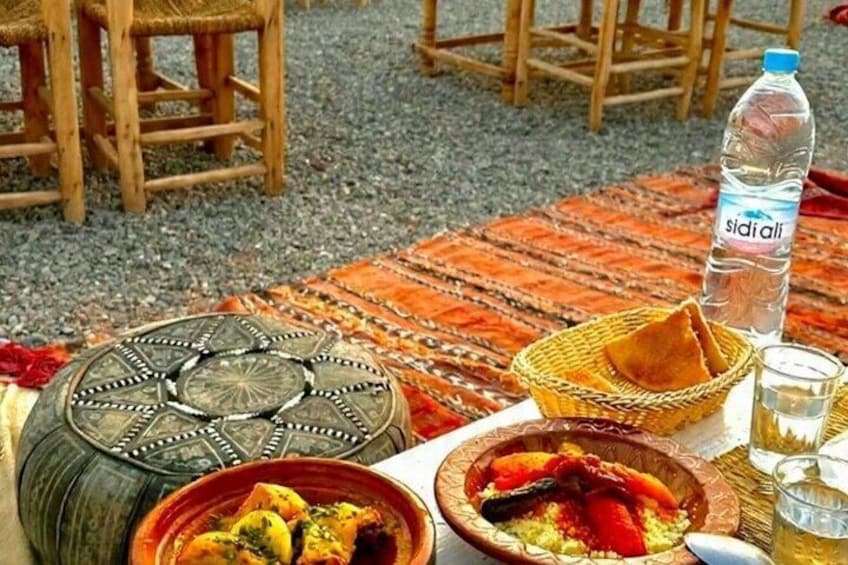 Marrakech Sunset Dinner Under the Stars in Agafay Desert 2