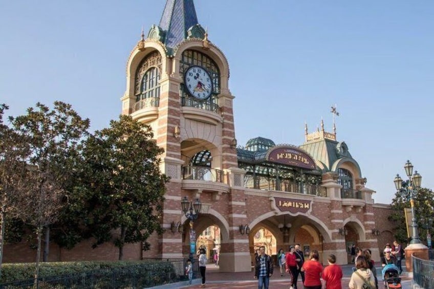 Shanghai Disneyland Park Entry Ticket 3