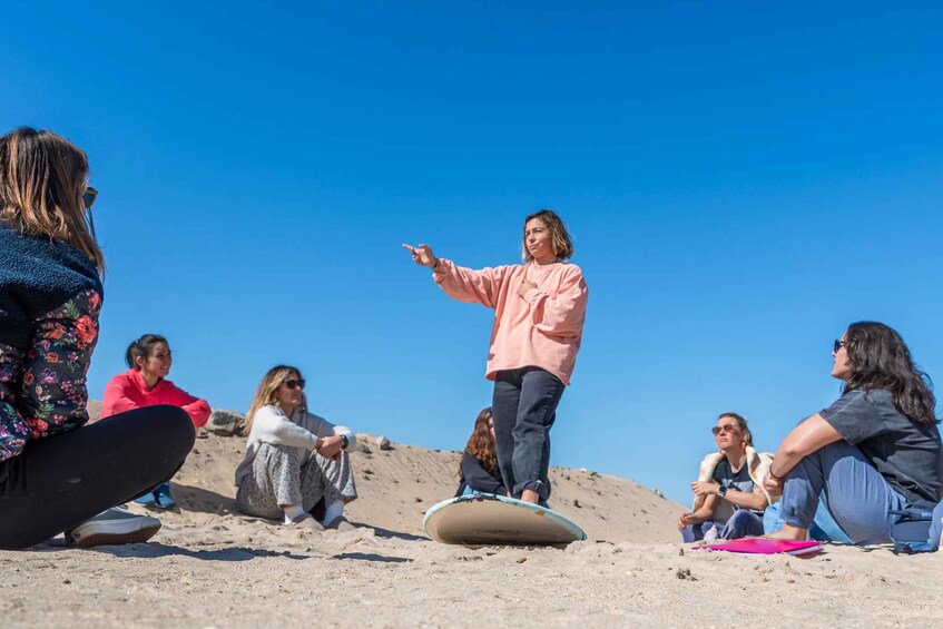 Picture 9 for Activity Porto, aulas de surf para mulheres com equipamento incluido 4