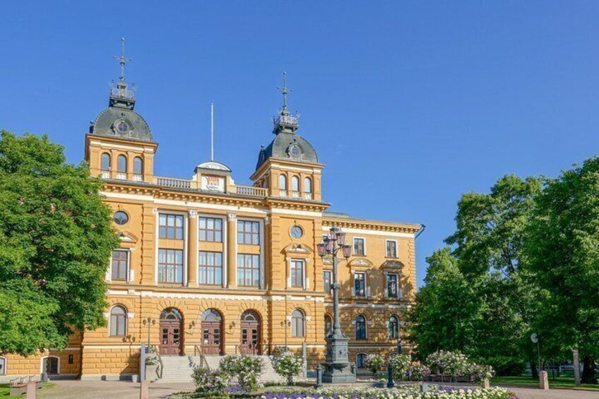 Oulu Walking Tour with a Local Host 5