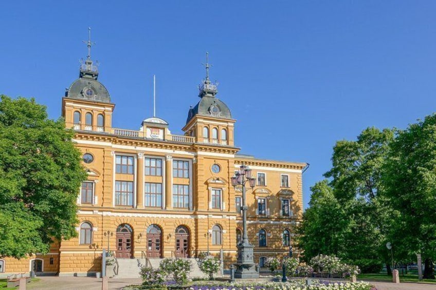 Explore Oulu in 60 minutes with a Local 1