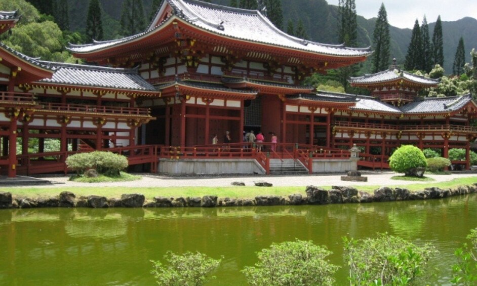 Picture 1 for Activity Uji: Byodo-in Temple & Tea Culture Guided Walking Tour 3
