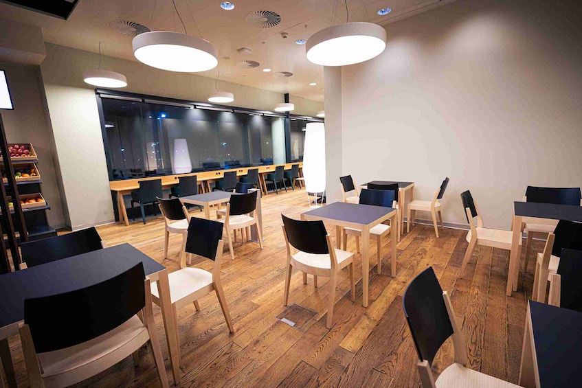 VIE Vienna Schwechat International Airport Lounge Access 1