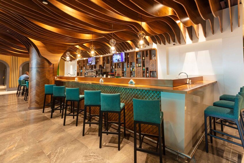 MCT Muscat International Airport Primeclass Lounge Access 1