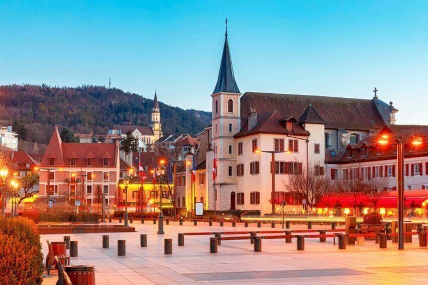 Annecy Walking Tour with Audioguide on your Smartphone 2