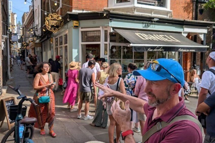 Improbable Richmond - Royals Rebels & Rockstars - London walk 5