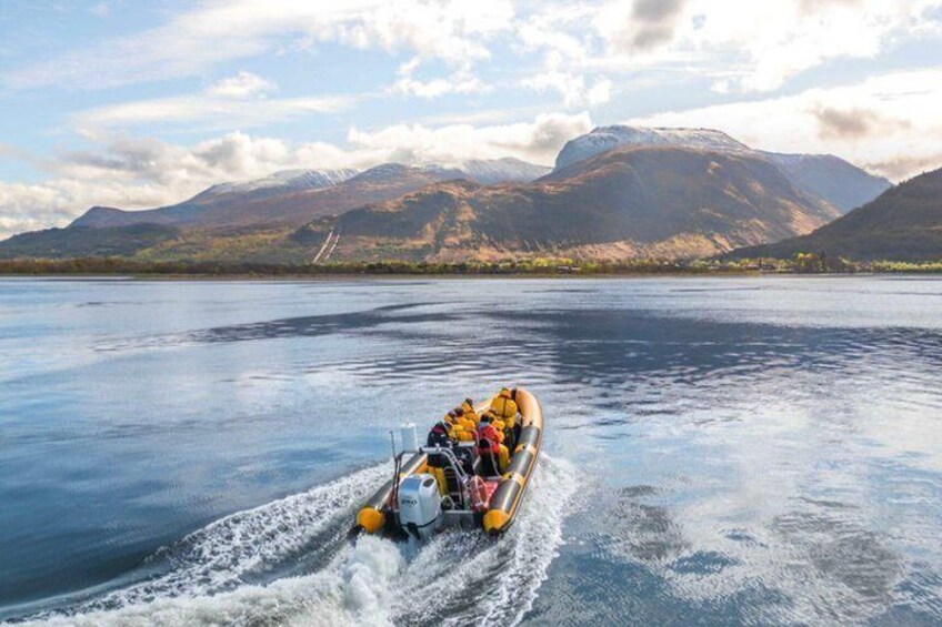 1 Hour Loch Safari Tour in Fort William 1
