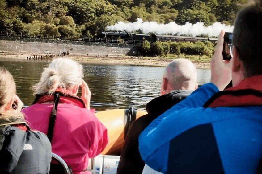 1 Hour Loch Safari Tour in Fort William 3